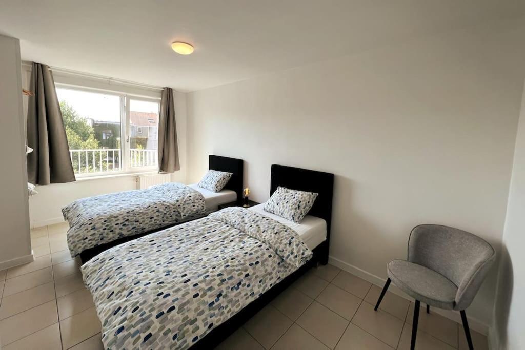Bright, Spacious Nearby