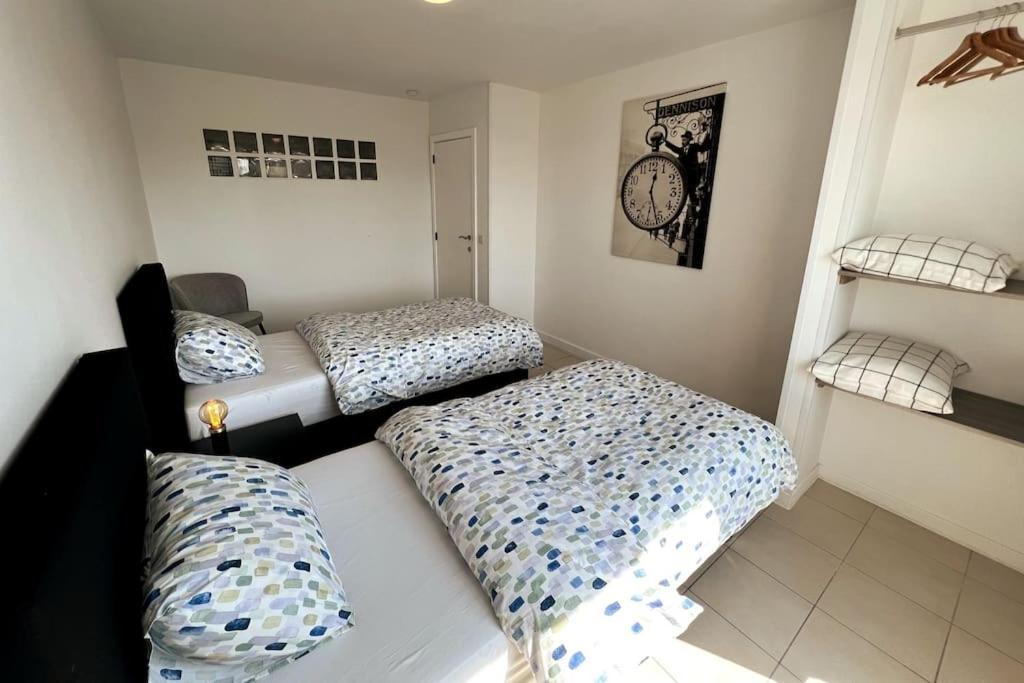 Bright, Spacious Nearby